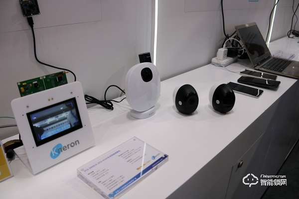 耐能安博會觀察:從智能門鎖、網(wǎng)絡(luò)攝像機(jī)到AI芯片,智能安防應(yīng)用加速 耐能安博會觀察:從智能門鎖、網(wǎng)絡(luò)攝像機(jī)到AI芯片,智能安防應(yīng)用加速