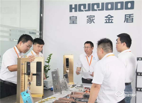 引爆千萬(wàn)級(jí)流量｜皇家金盾智能鎖戶外廣告霸屏潮州市