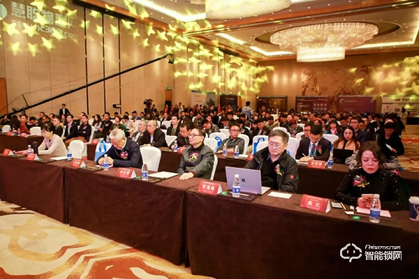 產業年度巔峰盛典,凱迪仕榮獲“2019年度十大智能鎖品牌”殊榮! 產業年度巔峰盛典,凱迪仕榮獲“2019年度十大智能鎖品牌”殊榮!