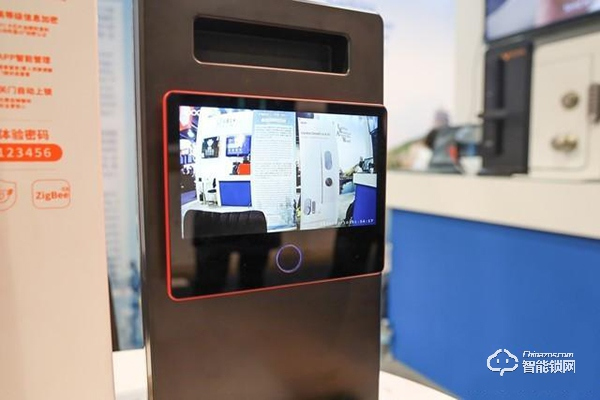 CES鹿客秀:新門鎖似保險箱 智能貓眼大屏震撼 CES鹿客秀:新門鎖似保險箱 智能貓眼大屏震撼