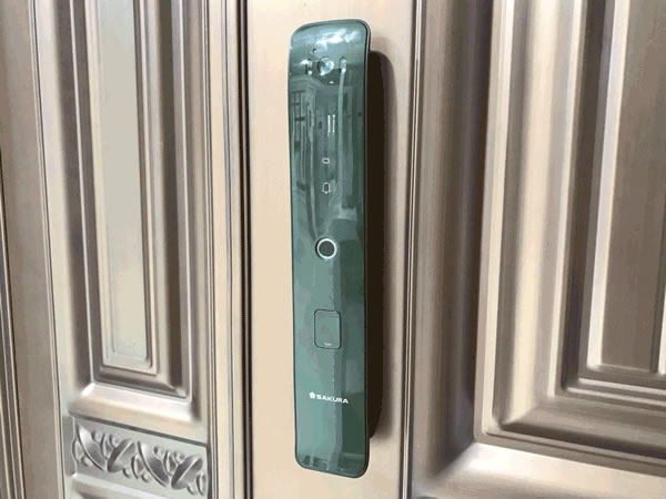 普通消費(fèi)者該如何選擇智能鎖?櫻花R8全自動(dòng)智能鎖告訴你 普通消費(fèi)者該如何選擇智能鎖?櫻花R8全自動(dòng)智能鎖告訴你