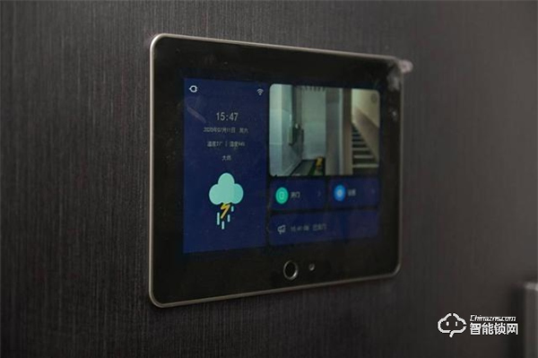 一個(gè)門重85KG，小米有品上架，嵌入式智能鎖，自帶10寸屏
