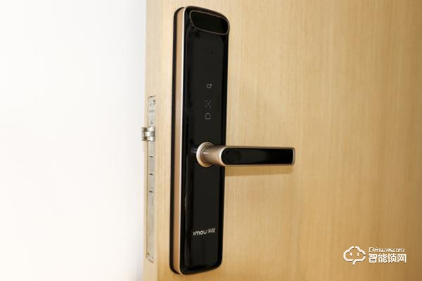 樂橙3D結構光人臉識別智能鎖:開門更快、更安全 樂橙3D結構光人臉識別智能鎖:開門更快、更安全