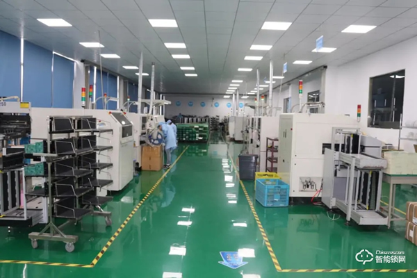 “隱貴房企”升龍集團(tuán)蒞臨超人科技參觀考察