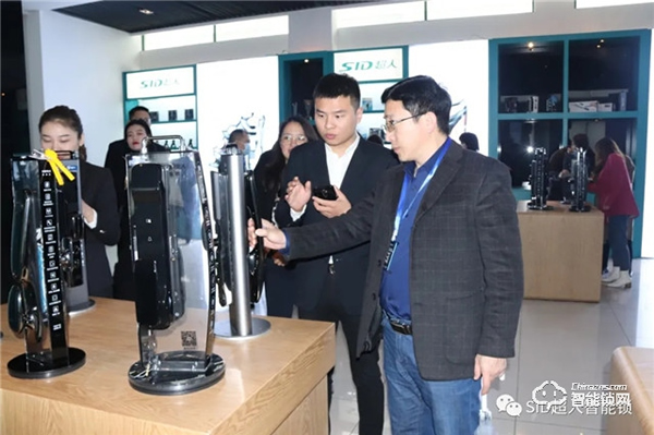 熱烈歡迎西安武漢兩地地產(chǎn)團(tuán)隊走進(jìn)超人! 熱烈歡迎西安武漢兩地地產(chǎn)團(tuán)隊走進(jìn)超人!