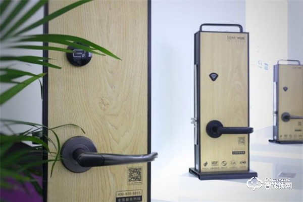 楊格鎖業(yè)酒店鎖上海酒店展大放異彩,宣告酒店入住“看臉時代”到來 楊格鎖業(yè)酒店鎖上海酒店展大放異彩,宣告酒店入住“看臉時代”到來