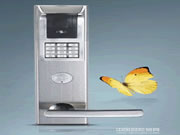 現(xiàn)代指紋鎖的三大特點(diǎn)