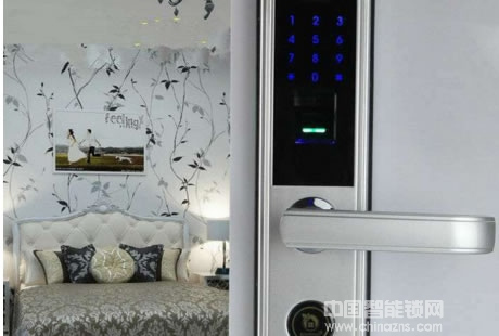 怎么設(shè)置防盜門指紋密碼鎖好