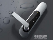 指紋鎖是怎么供電的?