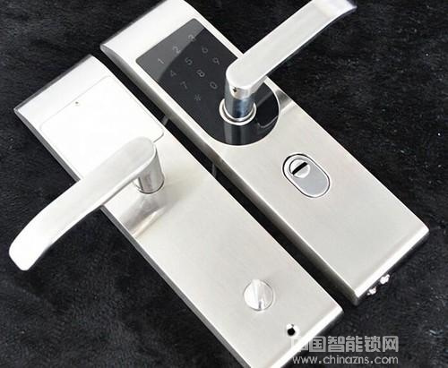 指紋鎖廠家告訴你幾招鎖具保養(yǎng)的小竅門 指紋鎖廠家告訴你幾招鎖具保養(yǎng)的小竅門