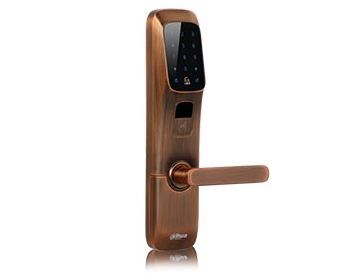 到底是指紋鎖還是傳統(tǒng)鎖好?一看便懂 到底是指紋鎖還是傳統(tǒng)鎖好?一看便懂