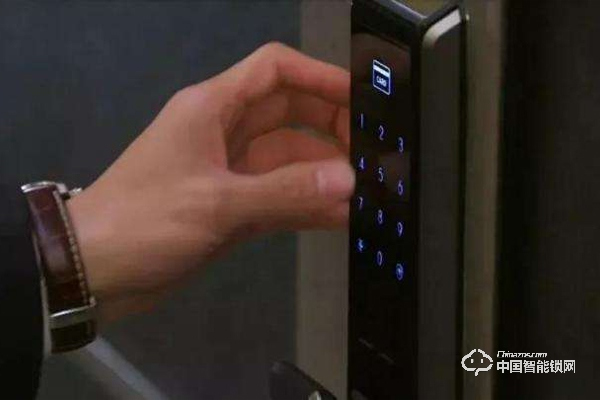 智能門鎖行業(yè)過渡期 千元鎖席卷市場