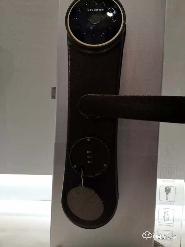 近百個(gè)智能鎖品牌上海建博會(huì)爭奇斗艷,這些新技術(shù)和黑科技成關(guān)注焦點(diǎn) 近百個(gè)智能鎖品牌上海建博會(huì)爭奇斗艷,這些新技術(shù)和黑科技成關(guān)注焦點(diǎn)