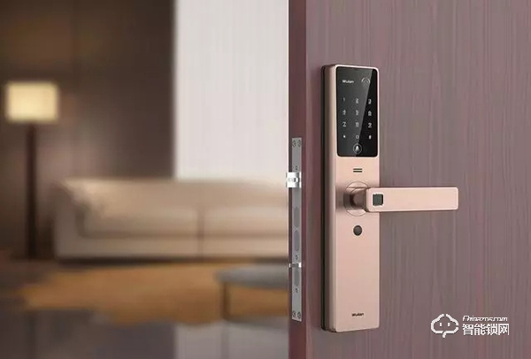智能鎖真的安全嗎？防止小偷尾隨，智能鎖這樣選才放心