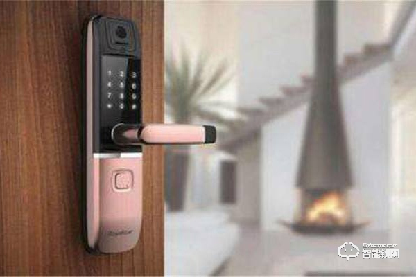 智能鎖安全問題再站上風(fēng)口浪尖 行業(yè)混戰(zhàn)難逃洗牌 智能鎖安全問題再站上風(fēng)口浪尖 行業(yè)混戰(zhàn)難逃洗牌