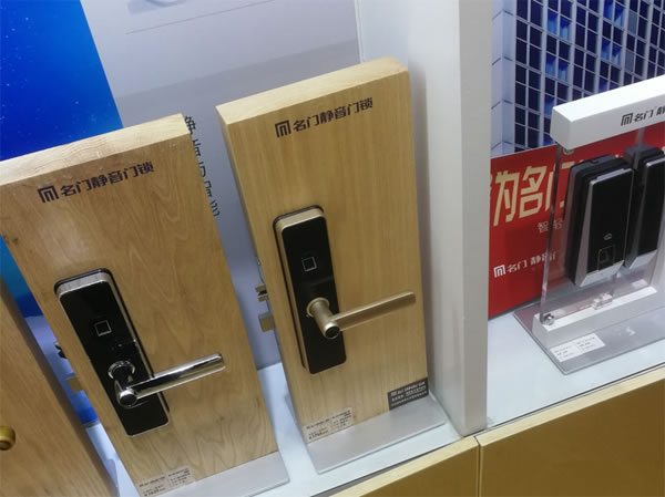 到2020年市場規(guī)模將達400億,智能門鎖如何“鎖”住安全 到2020年市場規(guī)模將達400億,智能門鎖如何“鎖”住安全