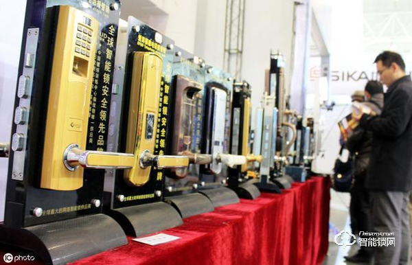 央視曝光:失去安全防護(hù)功能,智能門鎖只是“智障門鎖” 央視曝光:失去安全防護(hù)功能,智能門鎖只是“智障門鎖”