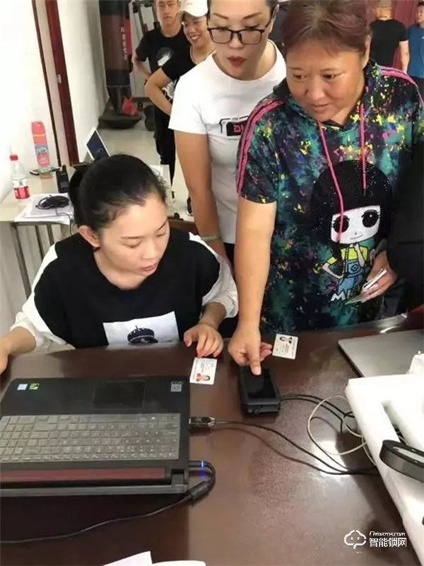 定州:涉及17個小區2200余套房,全部更換智能門鎖! 定州:涉及17個小區2200余套房,全部更換智能門鎖!