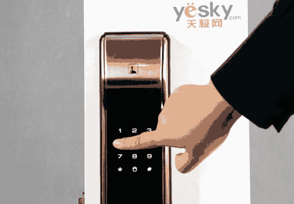 商家撤場用戶售后難！買智能門鎖看準品牌是關鍵
