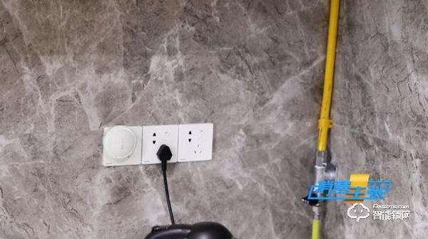 智能門鎖、一鍵布防!什么樣的安防產品,能放心幫你看家? 智能門鎖、一鍵布防!什么樣的安防產品,能放心幫你看家?