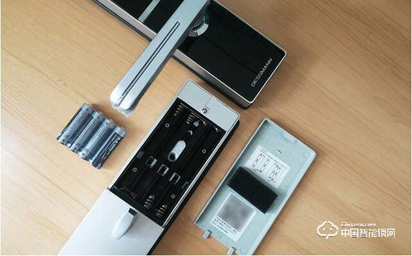 德施曼智能鎖如何更換電池 德施曼智能鎖如何恢復出廠設置