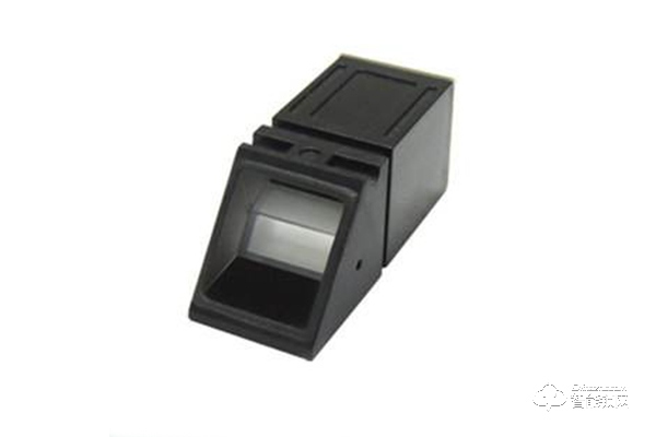 智能鎖選擇光學指紋頭還是半導體指紋頭好？