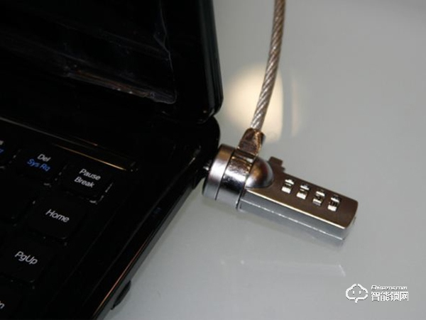 筆記本防盜鎖怎么使用 筆記本防盜鎖怎么使用