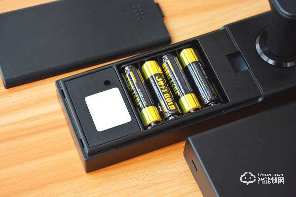 智能門鎖的三種供電方式 智能門鎖的三種供電方式