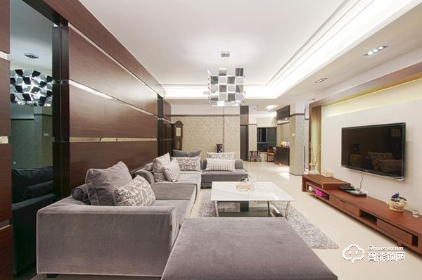 智能門鎖和機械門鎖哪個安全?懂行的人士,都知道這樣選 智能門鎖和機械門鎖哪個安全?懂行的人士,都知道這樣選