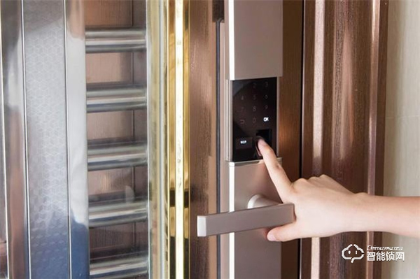 智能門鎖怎么選?別聽導購忽悠,關注這幾個方面就夠了! 智能門鎖怎么選?別聽導購忽悠,關注這幾個方面就夠了!