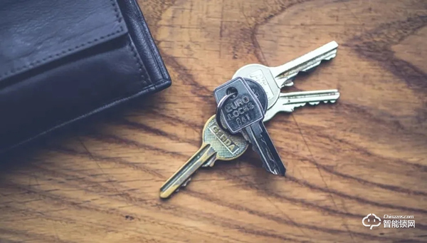 智能鎖為什么還要保留傳統(tǒng)機械鑰匙？一文告訴你答案