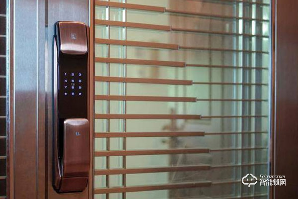 優(yōu)點智能鎖e1怎么打開電池蓋 使用優(yōu)點智能鎖e1要注意哪些方面 優(yōu)點智能鎖e1怎么打開電池蓋 使用優(yōu)點智能鎖e1要注意哪些方面