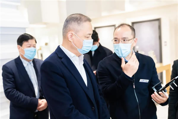 忠恒高配智能門鎖:市人大常委會主任李鋒帶隊赴忠恒集團調研 忠恒高配智能門鎖:市人大常委會主任李鋒帶隊赴忠恒集團調研