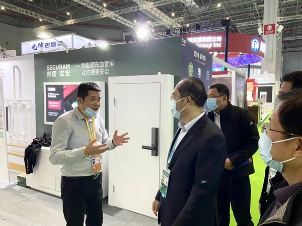 2020進博會:東屋高安全靜脈鎖再現(xiàn)新魅力 2020進博會:東屋高安全靜脈鎖再現(xiàn)新魅力