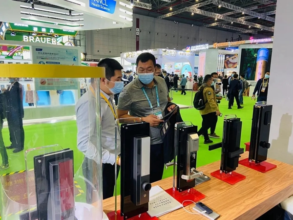 2020進博會:東屋高安全靜脈鎖再現(xiàn)新魅力 2020進博會:東屋高安全靜脈鎖再現(xiàn)新魅力