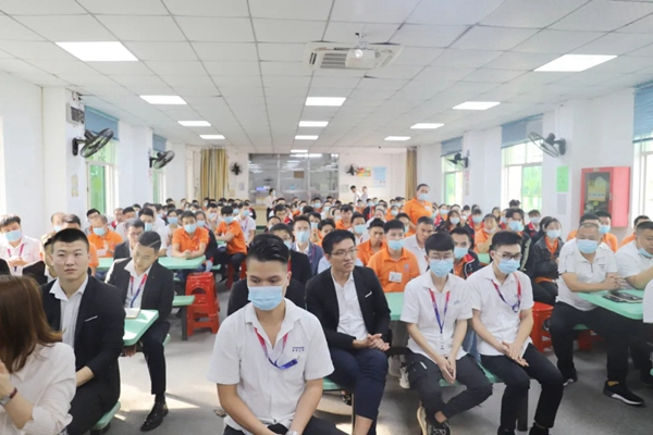 奮進之志，昂揚不滅：皇家金盾人臉鎖十一月員工大會圓滿召開