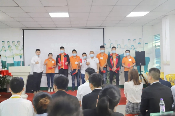 奮進之志，昂揚不滅：皇家金盾人臉鎖十一月員工大會圓滿召開