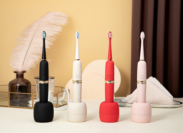 “霸道總裁”王耀慶在線帶貨,快來直播間搶TCL智能牙刷 “霸道總裁”王耀慶在線帶貨,快來直播間搶TCL智能牙刷