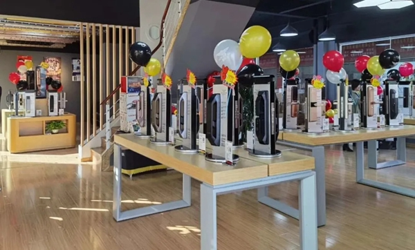 德施曼超級體驗店盛大開業,大品牌、強體驗的智能鎖零售新時代來臨 德施曼超級體驗店盛大開業,大品牌、強體驗的智能鎖零售新時代來臨