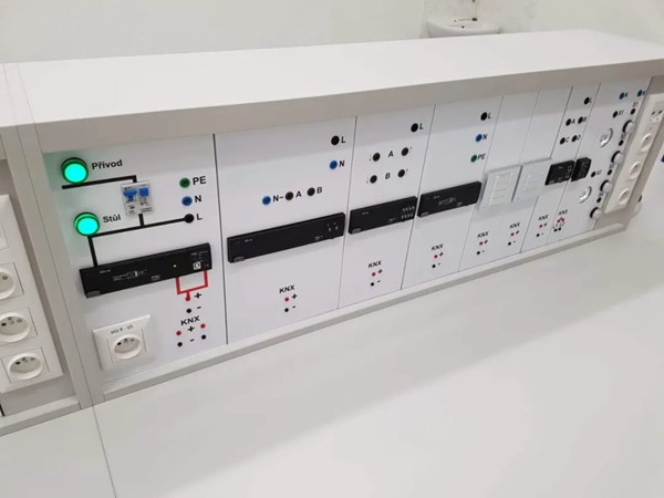 河?xùn)|科技HDL獲評(píng)“FOR ARCH 2020最吸引人的展覽”