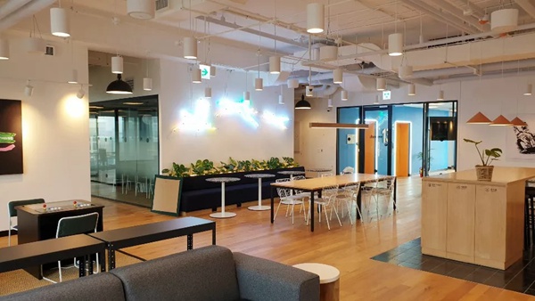 河?xùn)|智能家居：韓國WeWork，智能照明，點(diǎn)亮共享辦公空間
