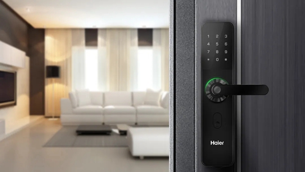 海爾智慧家居:擁有七重防御體系的E10智能門鎖它不香嗎? 海爾智慧家居:擁有七重防御體系的E10智能門鎖它不香嗎?