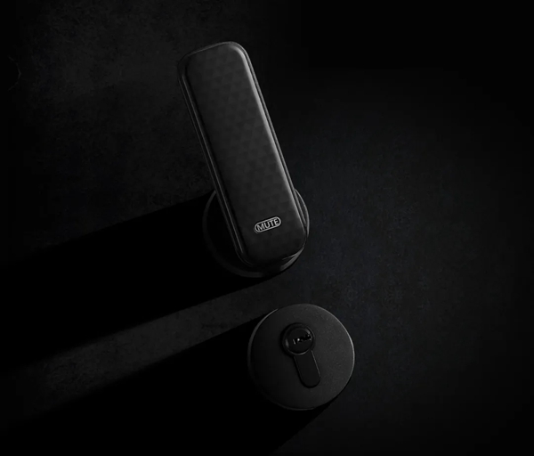 名門靜音門鎖 詮釋匠心與精致 名門靜音門鎖 詮釋匠心與精致