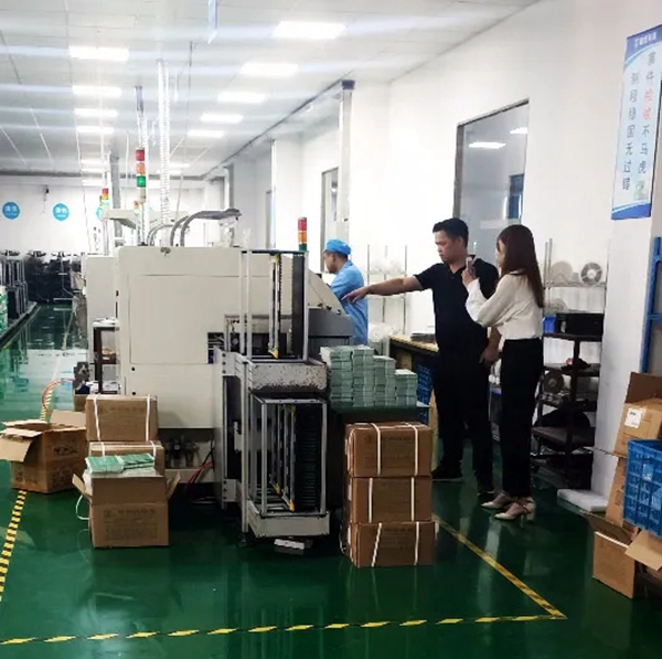 超人智能鎖:在線云考察,創(chuàng)新謀合作——華潤置地走進超人 超人智能鎖:在線云考察,創(chuàng)新謀合作——華潤置地走進超人