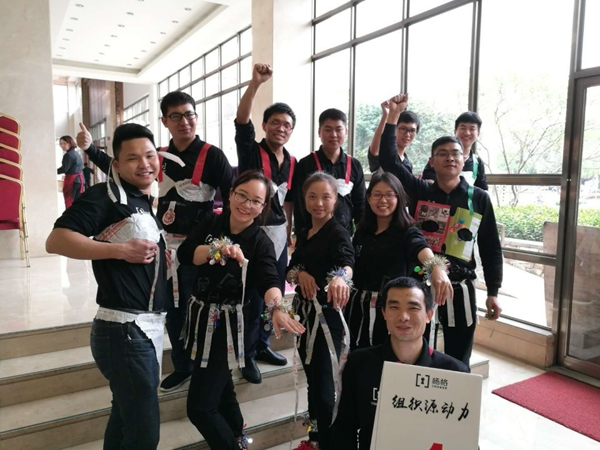 楊格20周年系列 | 魅力王燕：因?yàn)闊釔?ài)，所以初心不改！