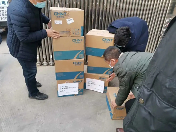 正泰居家致敬｜“小湯山”醫(yī)院援建背后的“逆行者”