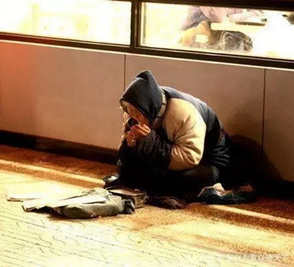 頂吉智能鎖告訴你為什么智能鎖更適合老年人 頂吉智能鎖告訴你為什么智能鎖更適合老年人