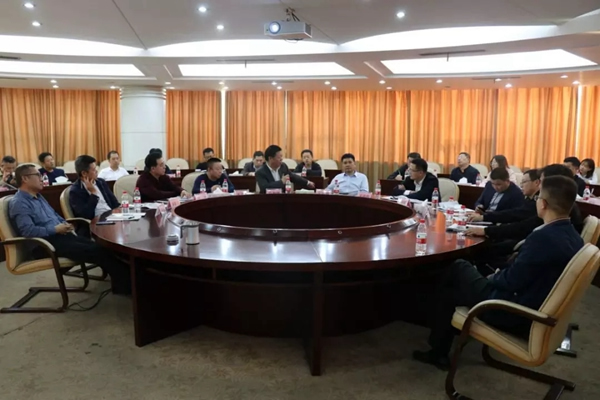 王力歡迎唐山市專精特新企業老總參觀 王力歡迎唐山市專精特新企業老總參觀