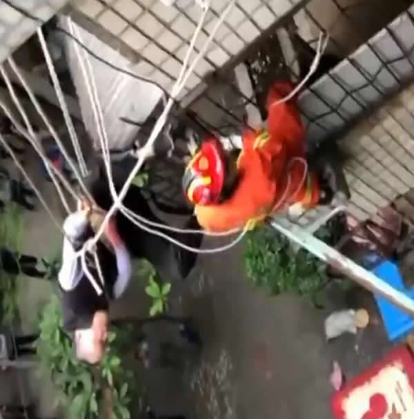 為什么要給父母買(mǎi)一把指紋鎖?這兩個(gè)忘帶鑰匙的新聞就是答案 為什么要給父母買(mǎi)一把指紋鎖?這兩個(gè)忘帶鑰匙的新聞就是答案