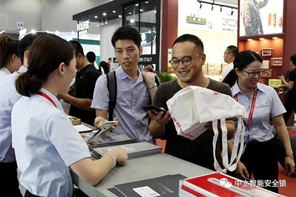 中立智能鎖2019廣州建博會之行圓滿落幕,5重安全防護權威加冕 中立智能鎖2019廣州建博會之行圓滿落幕,5重安全防護權威加冕